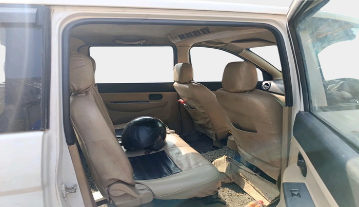 2015 Chevrolet Enjoy 1.3 LS 8 STR, Diesel, Manual, 1,86,634 km, interior