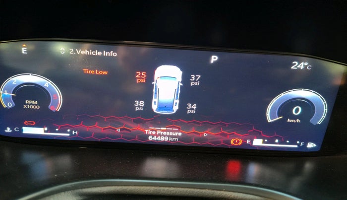 2022 Jeep MERIDIAN LIMITED (O) 4X2 AT, Diesel, Automatic, 64,489 km, interior