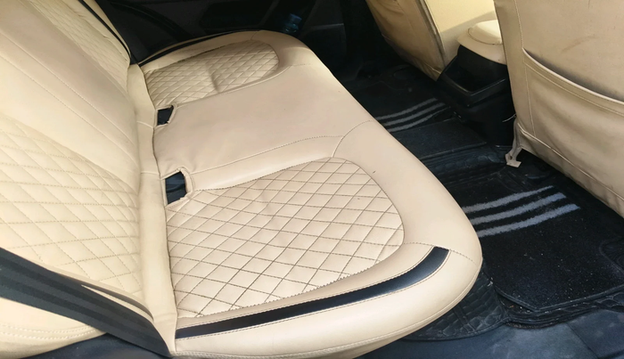 2022 Tata Harrier XE 2.0L KRYOTEC, Diesel, Manual, 1,18,411 km, interior