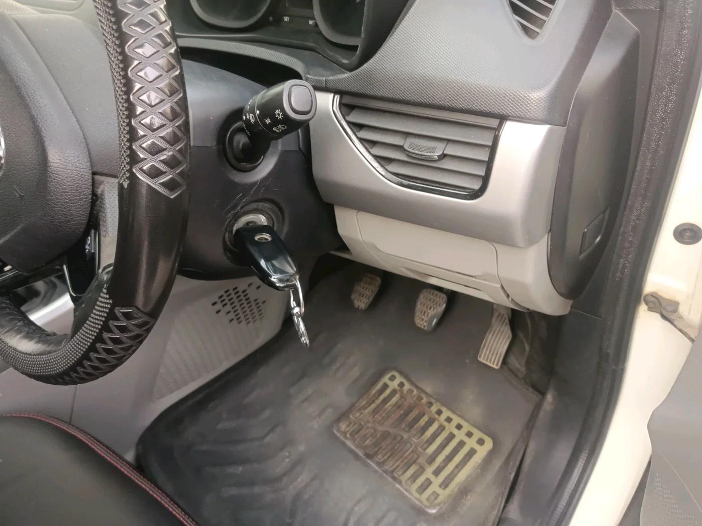 2018 Tata NEXON XM DIESEL, Diesel, Manual, 91,871 km, interior