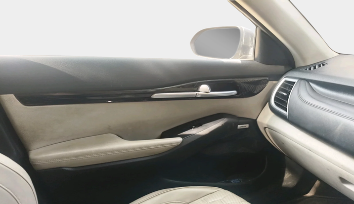 2020 KIA SELTOS HTX PLUS AT1.5 DIESEL, Diesel, Automatic, 1,06,297 km, interior