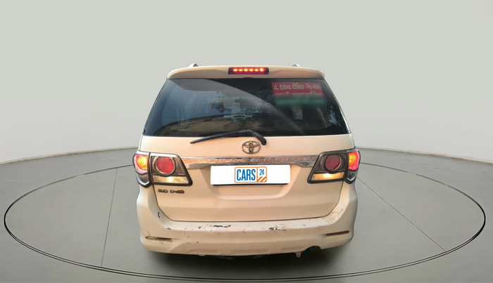 2013 Toyota Fortuner 3.0 4X2 MT, Diesel, Manual, 1,87,381 km, exterior