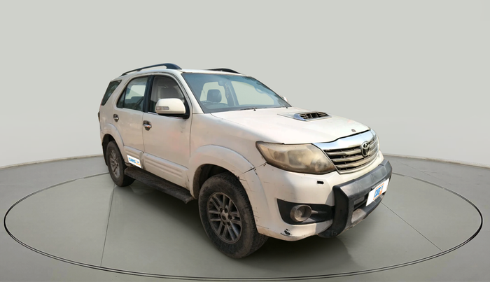 2013 Toyota Fortuner 3.0 4X2 MT, Diesel, Manual, 1,87,381 km, exterior