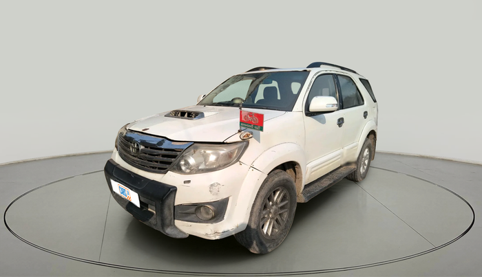 2013 Toyota Fortuner 3.0 4X2 MT, Diesel, Manual, 1,87,381 km, exterior