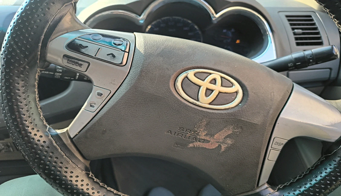 2013 Toyota Fortuner 3.0 4X2 MT, Diesel, Manual, 1,87,381 km, interior