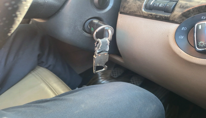 2012 Skoda Yeti AMBITION 2.0 TDI CR 4X4, Diesel, Manual, 1,91,984 km, interior