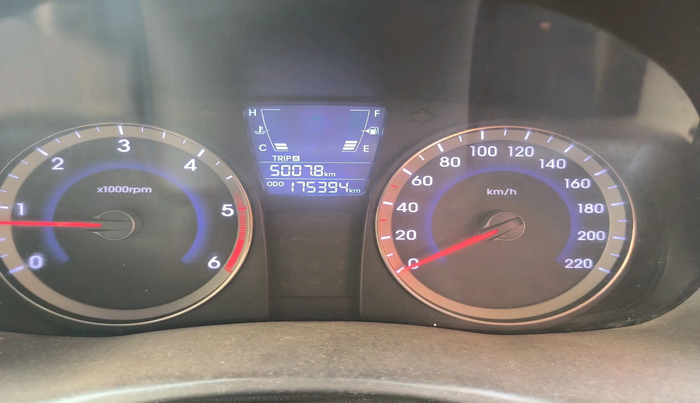 2014 Hyundai Verna FLUIDIC 1.6 CRDI SX, Diesel, Manual, 1,75,394 km, interior