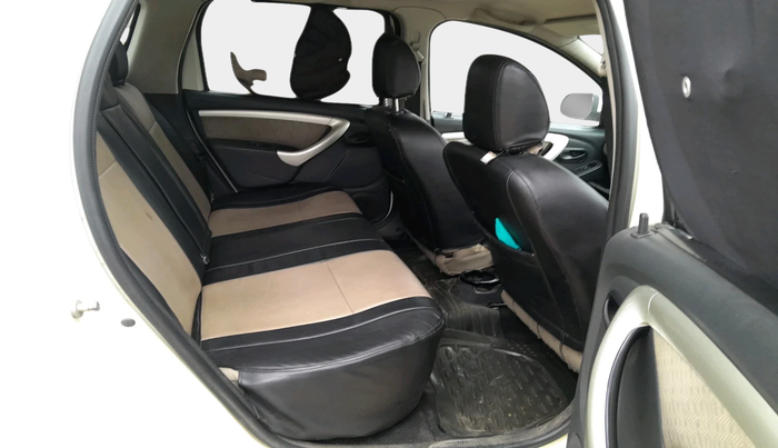 2014 Renault Duster RXE PETROL, Petrol, Manual, 72,199 km, interior