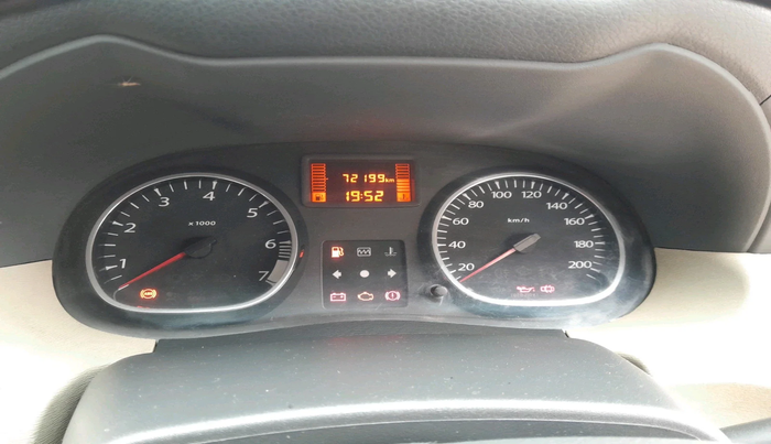 2014 Renault Duster RXE PETROL, Petrol, Manual, 72,199 km, interior