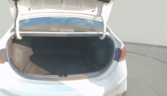 2017 Hyundai Verna 1.6 EX CRDI, Diesel, Manual, 1,07,097 km, exterior