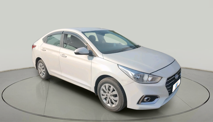 2017 Hyundai Verna 1.6 EX CRDI, Diesel, Manual, 1,07,097 km, exterior