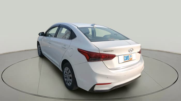 2017 Hyundai Verna 1.6 EX CRDI, Diesel, Manual, 1,07,097 km, exterior