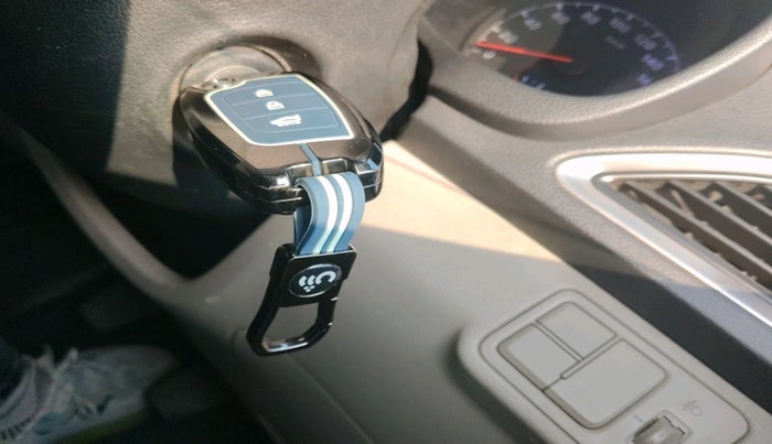 2017 Hyundai Verna 1.6 EX CRDI, Diesel, Manual, 1,07,097 km, interior