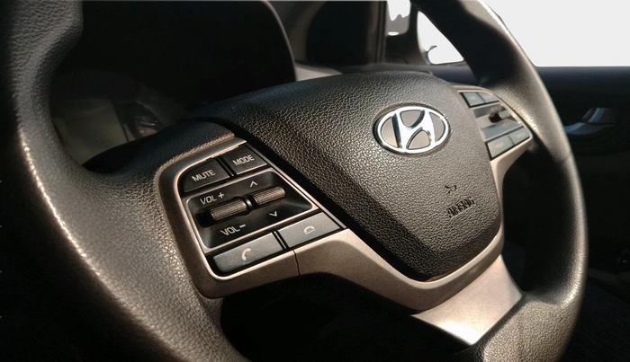 2017 Hyundai Verna 1.6 EX CRDI, Diesel, Manual, 1,07,097 km, interior
