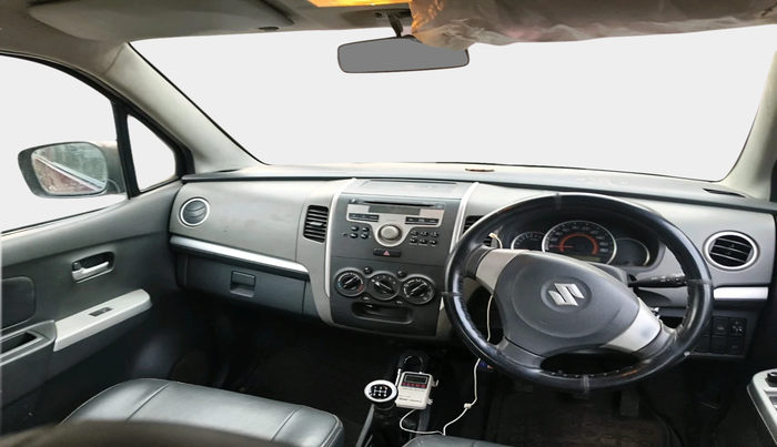 2011 Maruti Wagon R 1.0 VXI, Petrol, Manual, 41,122 km, interior