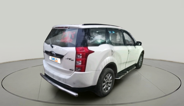 2017 Mahindra XUV500 W10 1.99, Diesel, Manual, 83,456 km, exterior