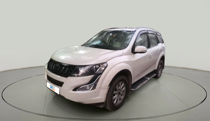 2017 Mahindra XUV500 W10 1.99, Diesel, Manual, 83,456 km, exterior