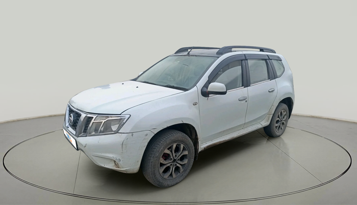 2014 Nissan Terrano XL (D), Diesel, Manual, 1,17,465 km, exterior