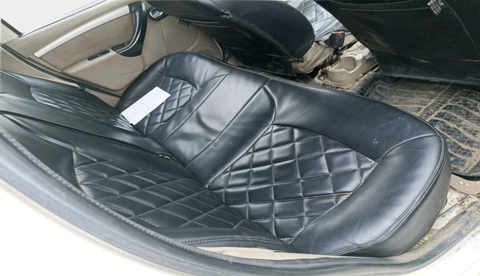 2014 Nissan Terrano XL (D), Diesel, Manual, 1,17,465 km, interior