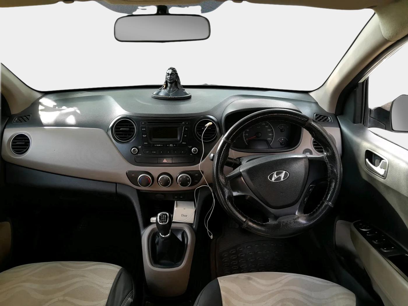 2015 Hyundai Grand i10 SPORTZ 1.2 KAPPA VTVT, Petrol, Manual, 37,273 km, interior