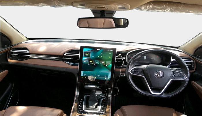 2023 MG HECTOR PLUS SHARP PRO 1.5 PETROL TURBO CVT 6 STR, Petrol, Automatic, 20,072 km, interior