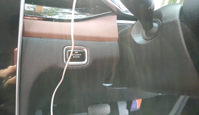 2023 MG HECTOR PLUS SHARP PRO 1.5 PETROL TURBO CVT 6 STR, Petrol, Automatic, 20,072 km, interior