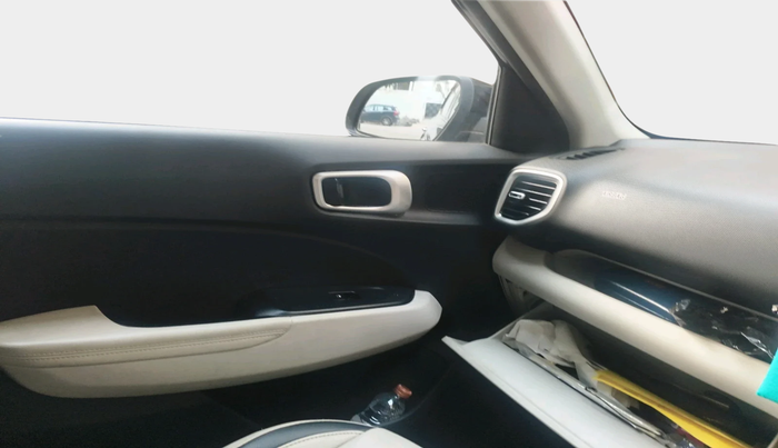 2023 Hyundai VENUE SX (O) 1.0 TURBO DCT, Petrol, Automatic, 25,345 km, interior