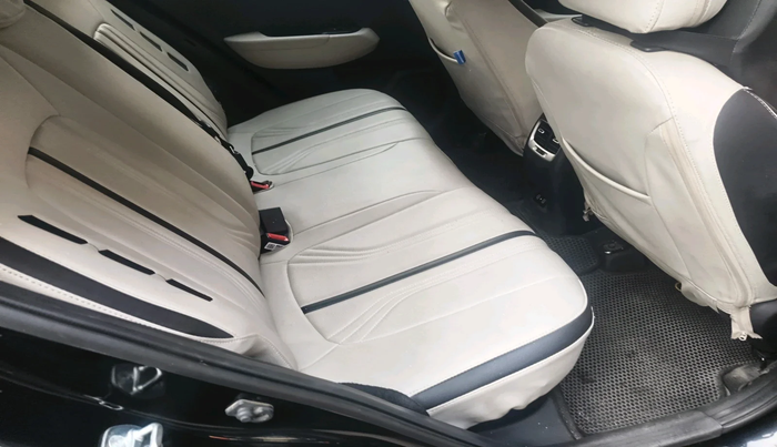 2023 Hyundai VENUE SX (O) 1.0 TURBO DCT, Petrol, Automatic, 25,345 km, interior