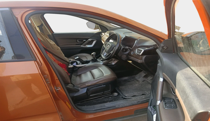 2019 Tata Harrier XZ 2.0L, Diesel, Manual, 70,624 km, interior