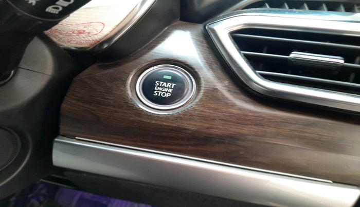 2019 Tata Harrier XT 2.0L KRYOTEC, Diesel, Manual, 80,428 km, interior