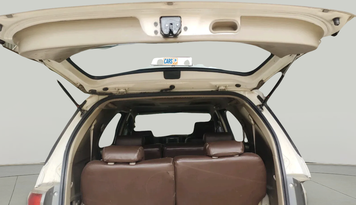 2013 Toyota Fortuner 3.0 4X2 AT, Diesel, Automatic, 3,56,154 km, exterior