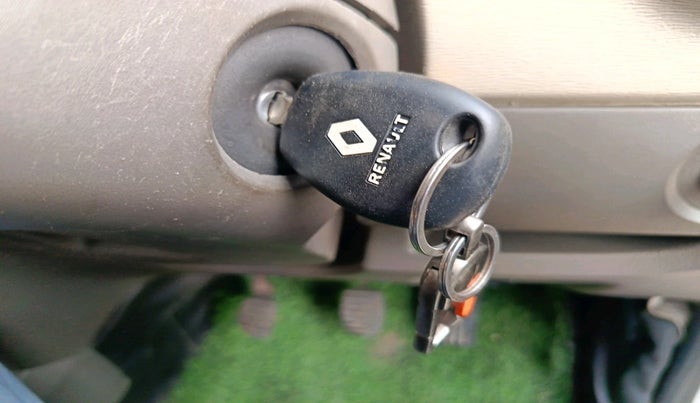 2017 Renault Lodgy 85 PS RXE 8 STR, Diesel, Manual, 75,122 km, interior