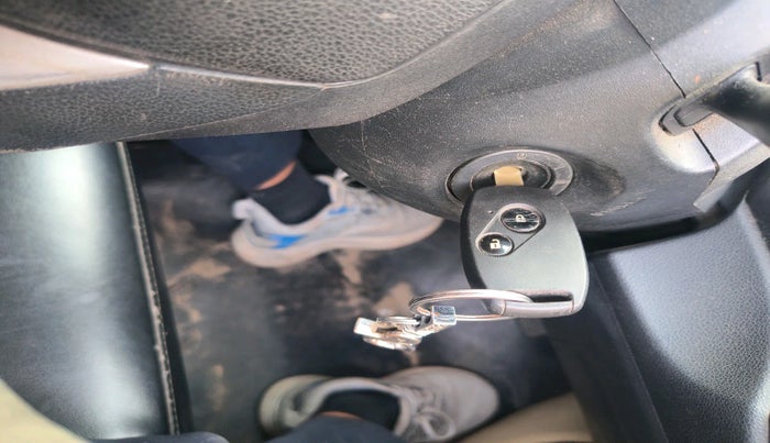 2015 Honda Amaze 1.5L I-DTEC S, Diesel, Manual, 88,294 km, interior