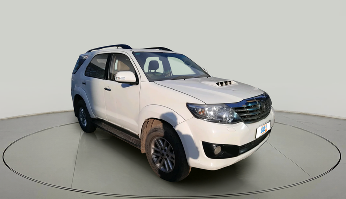 2013 Toyota Fortuner 3.0 4X2 AT, Diesel, Automatic, 52,314 km, exterior
