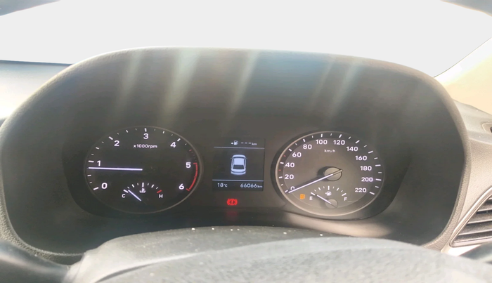 2017 Hyundai Verna 1.6 SX (O) CRDI MT, Diesel, Manual, 66,066 km, interior