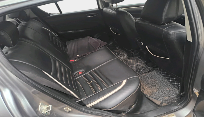 2015 Maruti Swift VXI, Petrol, Manual, 1,29,375 km, interior