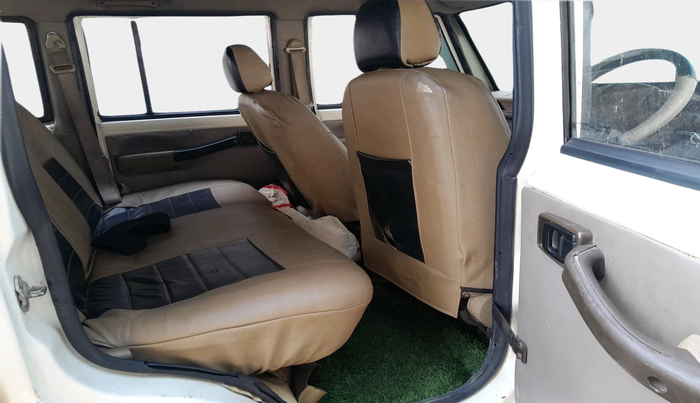 2015 Mahindra Bolero SLX BS IV, Diesel, Manual, 1,16,929 km, interior