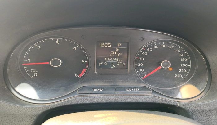 2016 Volkswagen Ameo COMFORTLINE 1.5 AT, Diesel, Automatic, 1,06,042 km, interior