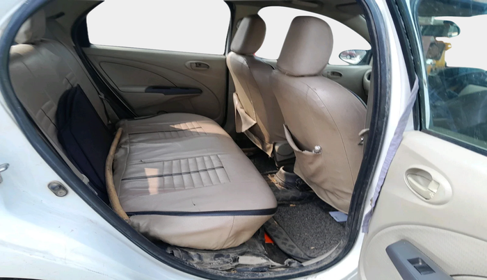 2014 Toyota Etios Liva GD, Diesel, Manual, 2,42,460 km, interior