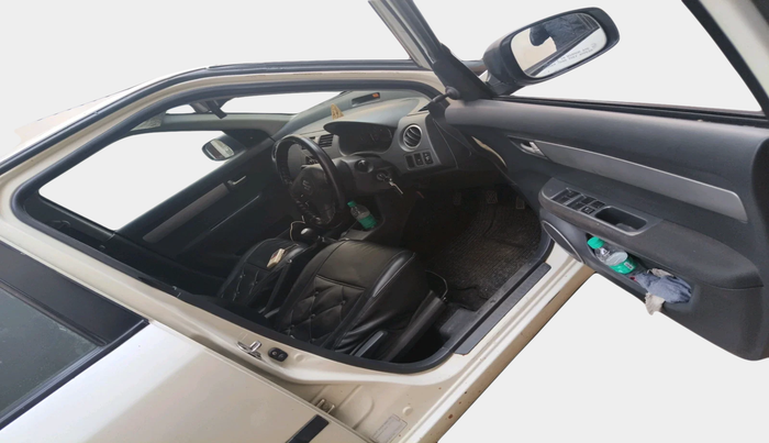 2011 Maruti Swift VXI, Petrol, Manual, 29,932 km, interior