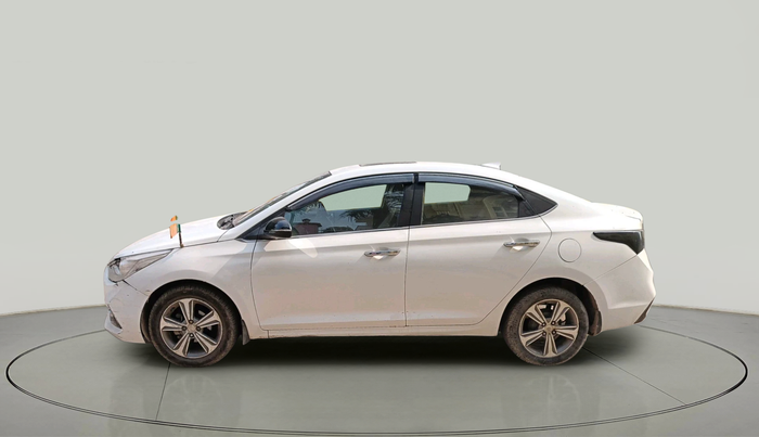 2017 Hyundai Verna 1.6 CRDI SX, Diesel, Manual, 1,95,000 km, exterior