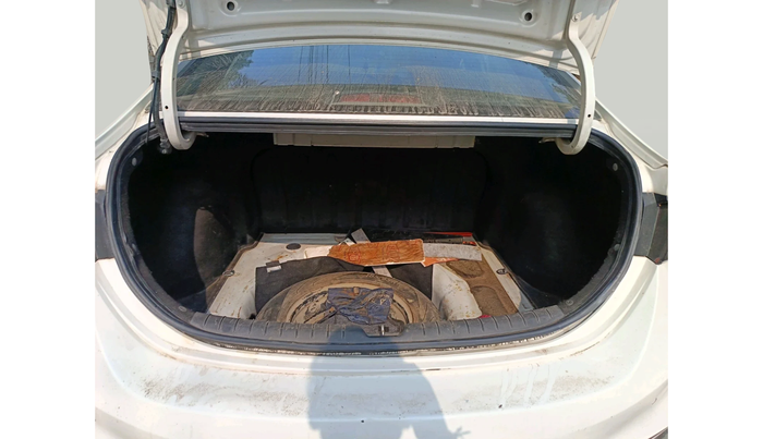 2017 Hyundai Verna 1.6 CRDI SX, Diesel, Manual, 1,95,000 km, exterior