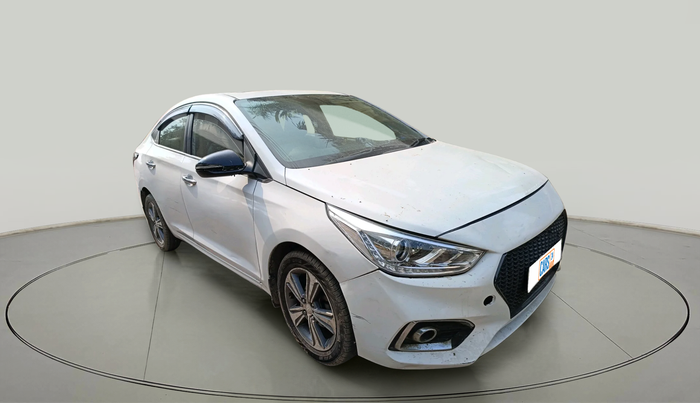 2017 Hyundai Verna 1.6 CRDI SX, Diesel, Manual, 1,95,000 km, exterior