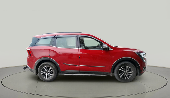 2022 Mahindra XUV700 AX 5 P AT 5 STR, Petrol, Automatic, 42,129 km, exterior