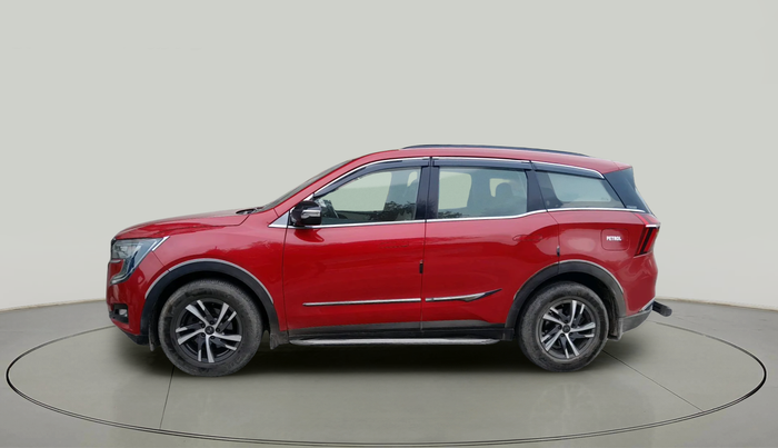 2022 Mahindra XUV700 AX 5 P AT 5 STR, Petrol, Automatic, 42,129 km, exterior