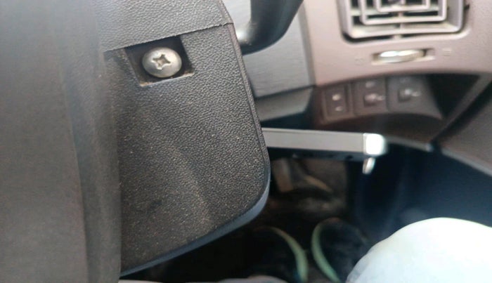 2015 Mahindra XUV500 W8, Diesel, Manual, 94,169 km, interior