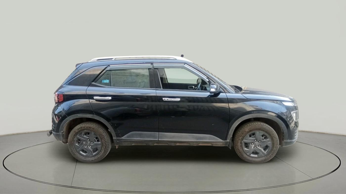 2023 Hyundai VENUE SX 1.2 PETROL, Petrol, Manual, 76,826 km, exterior
