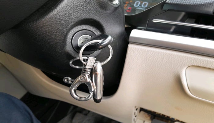 2024 KIA CARENS PREMIUM 1.5 PETROL 7 STR, Petrol, Manual, 22,137 km, interior