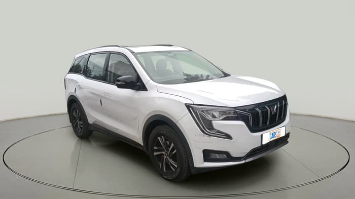 2022 Mahindra XUV700 AX 5 D MT 7 STR, Diesel, Manual, 1,25,493 km, exterior