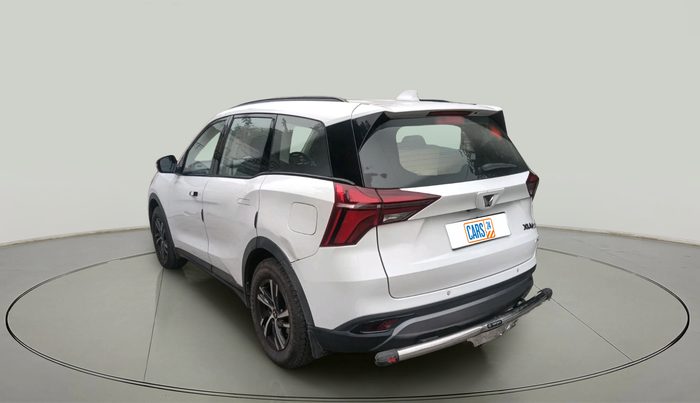 2022 Mahindra XUV700 AX 5 D MT 7 STR, Diesel, Manual, 1,25,493 km, exterior